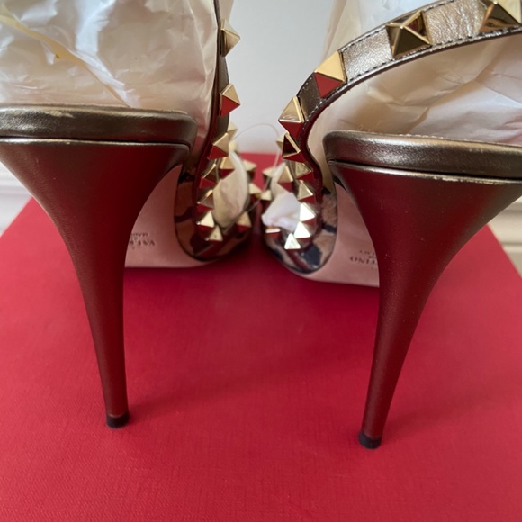 Valentino Calf Hair Leopard Print Rockstud Ankle Strap Pumps - Picture 2 of 9